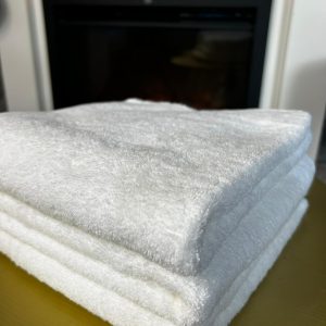 Prosop hotel, față, alb